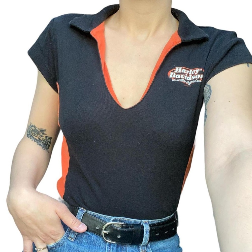 Y2K Harley Davidson Eagle Women’s M Black and Orange Side Panel V Neck T Shirt